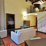 Otel Castello Visconteo Cassano dʼAdda