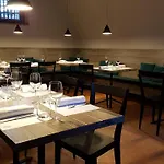 Otel Castello Visconteo Cassano dʼAdda