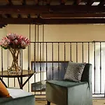 Castello Visconteo Otel 4*