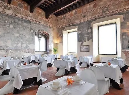 Hotel Castello Visconteo Cassano dʼAdda