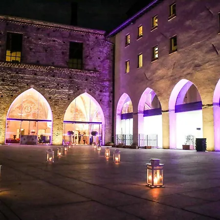 Castello Visconteo Hotel Cassano dʼAdda