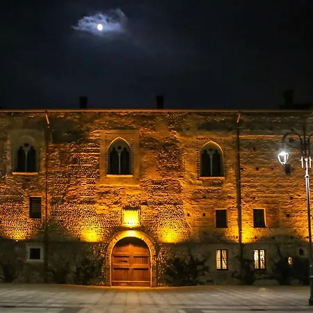 Hotel Castello Visconteo 4*