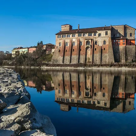 מלון Castello Visconteo