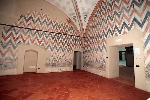Ξενοδοχείο Castello Visconteo 4*