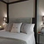 Отель Castello Visconteo