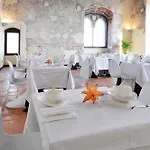 Отель Castello Visconteo