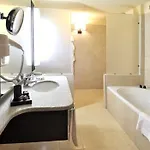 Отель Castello Visconteo 4*