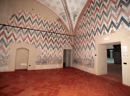 ホテル Castello Visconteo 4*