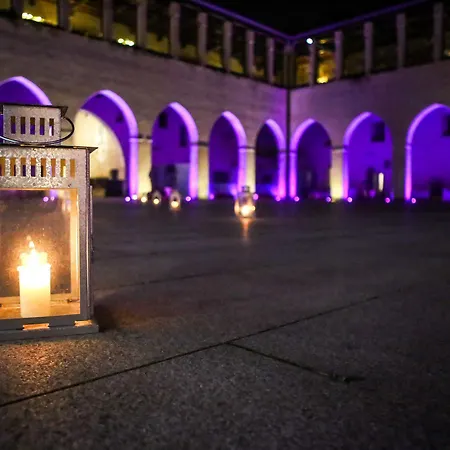 Castello Visconteo ホテル 4*
